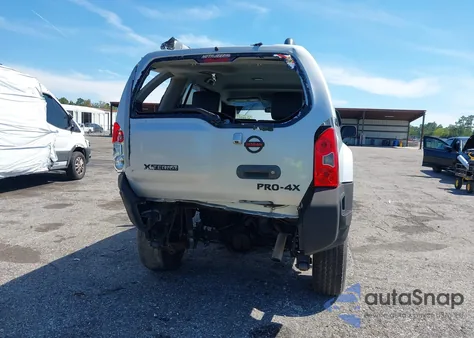 2015 Nissan Xterra Pro-4X из США, поврежденный, VIN 5N1AN0NW6FN657637